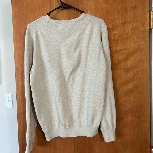 Tommy Hilfiger Sweater - Picture 2 of 3